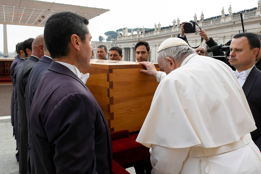 «Padre, en tus manos encomiendo mi espíritu» ( Lc 23,46).