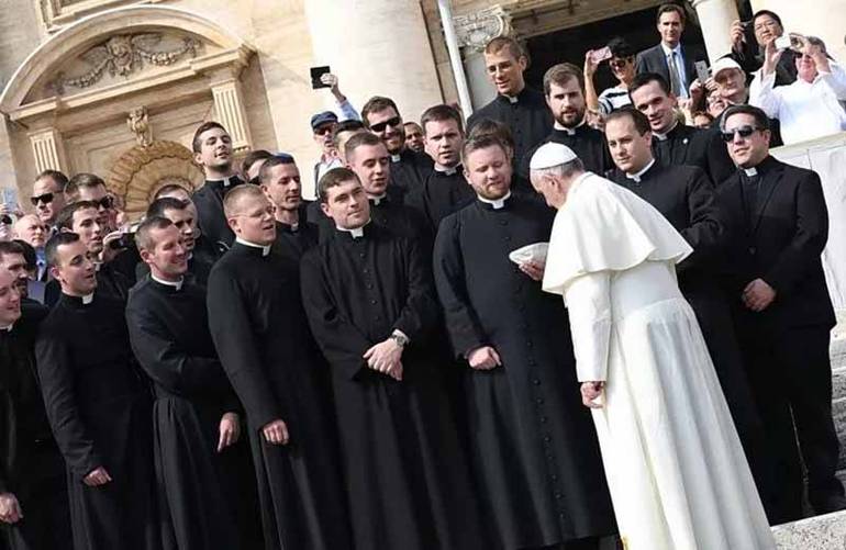 El Vestir Sacerdotal