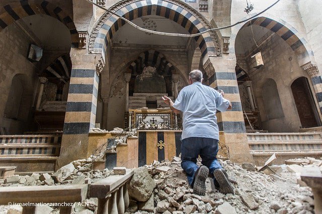 En Siria, familias se refugian en la Iglesia