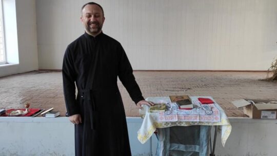 Sacerdote: Desde el secreto de la santidad