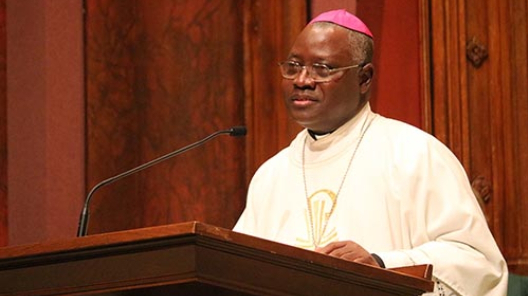 Mons. Kaigama narra persecución a cristianos en Nigeria