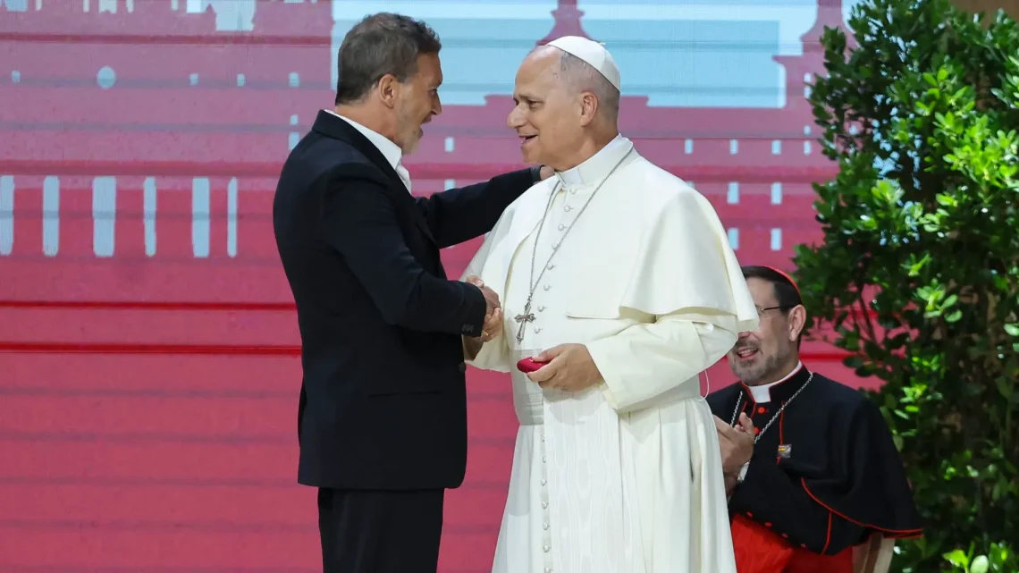 Jesucristo no nos quita nada y nos lo da todo