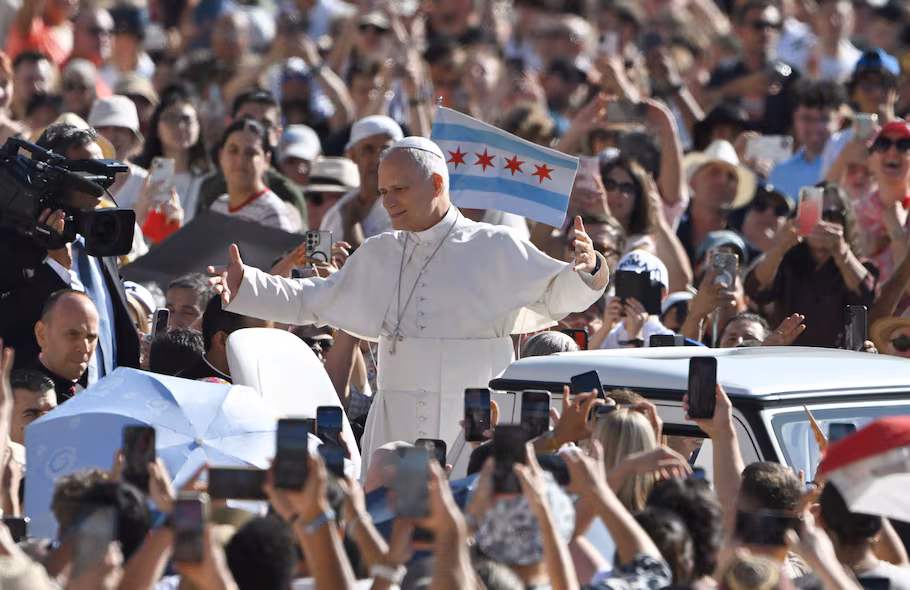 Cristo, encarnándose, elige compartir nuestra vida